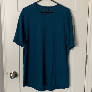 Men’s lululemon tee XL